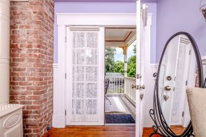 LaurelOaksInn-purpleroom2